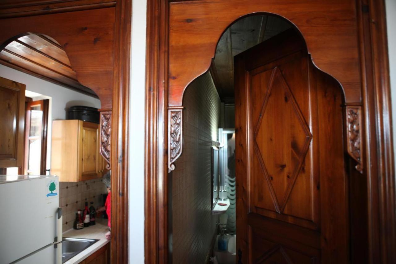 Archontiko Repana - Makrinitsa Stone Retreat Hotel Room photo